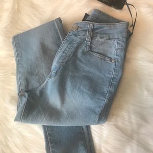 Fashion Nova Skinny Jeans NWT⭐️